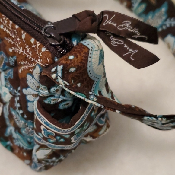 Vera Bradley Shoulder Bag - Picture 2 of 3